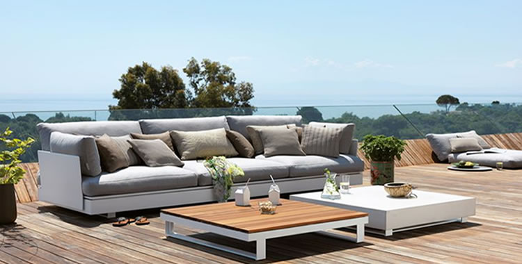 Relax-in-Style-Discover-Sofapalace-Luxury-Outdoor-Sofas