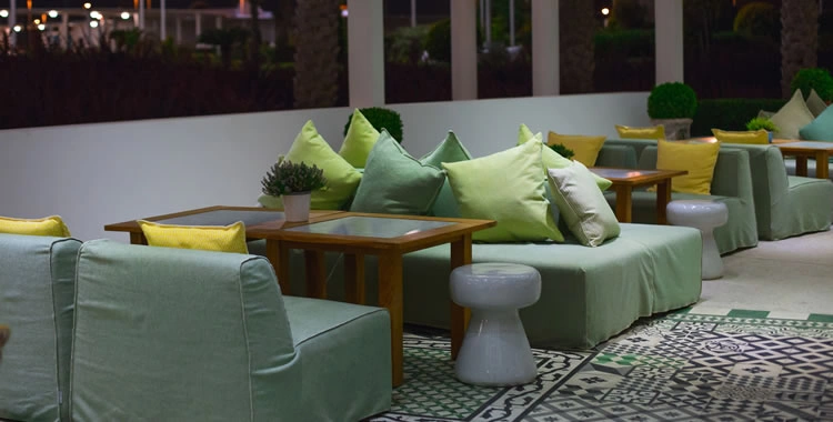Restaurant-Sofa-Re-Upholstery-Services-for-Stylish--Durable-Seating