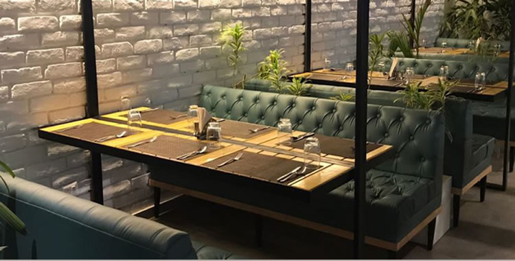 Restaurant-Sofa-Re-Upholstery-in-Dubai-Give-Your-Restaurant-Seating-a-Fresh-New-Look
