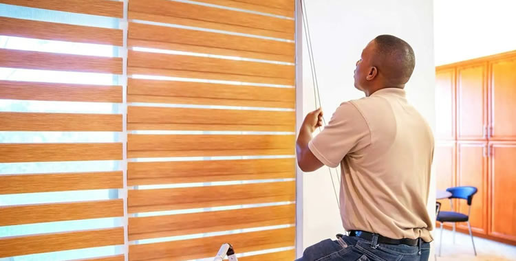 How Blinds Installation Can Elevate Your Dubai Office Space