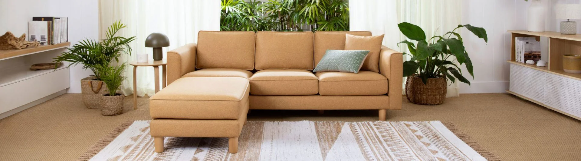 sofa reupholstery Dubai 